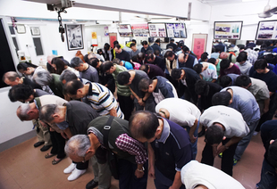  - A Gathering for Paying Respect to Master Chu During the QingMing Festival